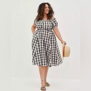Torrid Off-Shoulder Peasant Midi Dress - Seersucker Gingham Grey & White size 3